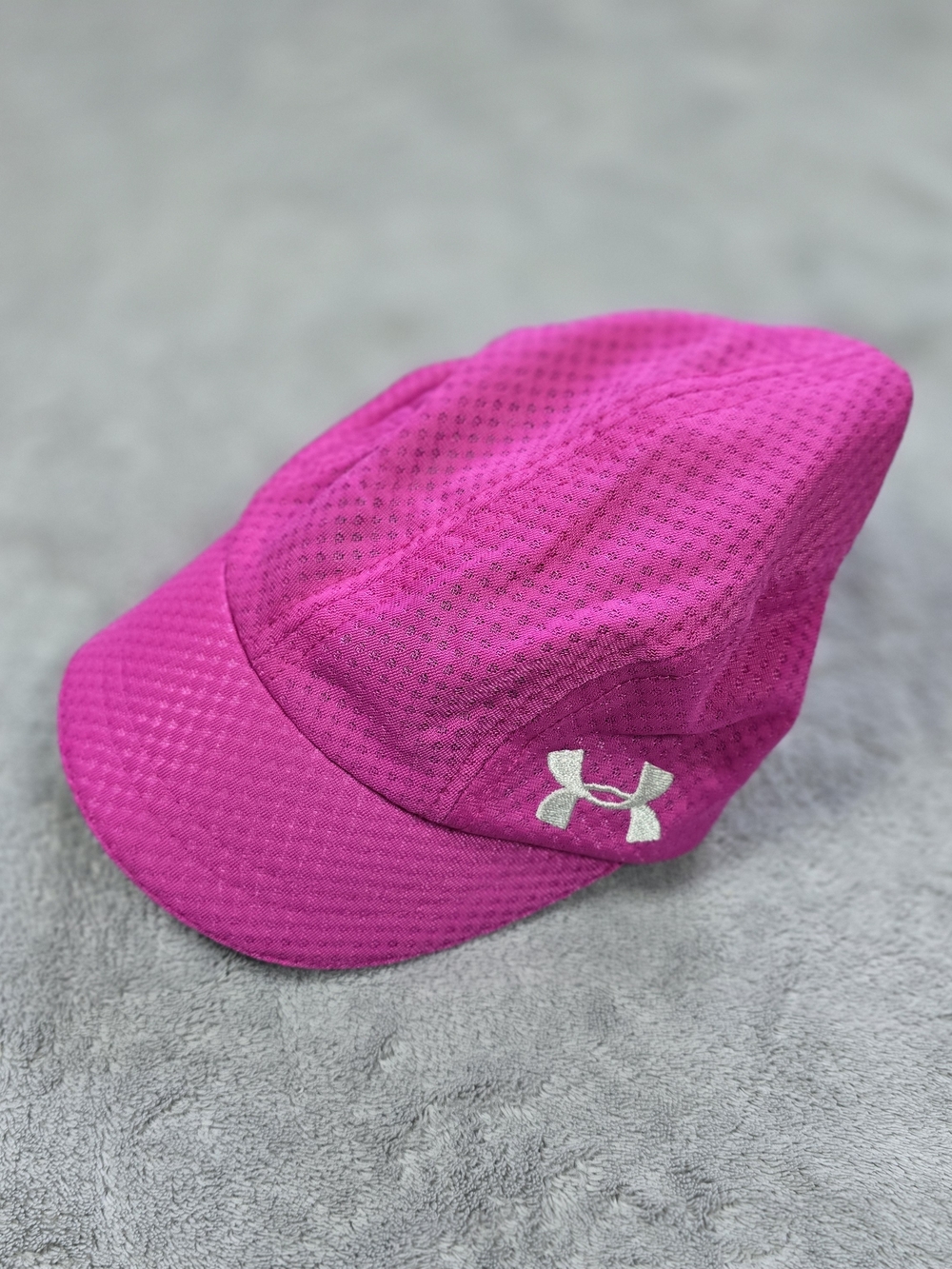 Under Armour Women's Hot Pink Performance Running Cap with White Logo